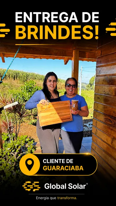 Entrega de brinde a clientes da Global Solar em Guaraciaba
